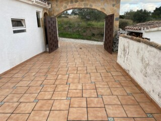 Impressed concrete terrocatta driveway